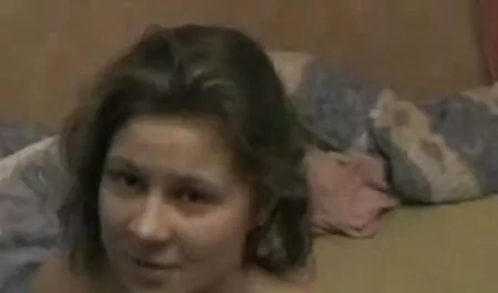 WCG: LATINA saugt und drückt gratis geile omas Milch aus ihren RIESEN TITTIES PT 1