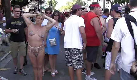 Big Juicy oma sex free M.I.L.F. Titten
