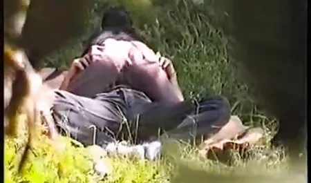 GF oma sexfilme gibt erstaunliche Blowjob & Handjob in der Nacht abspritzen in den Mund