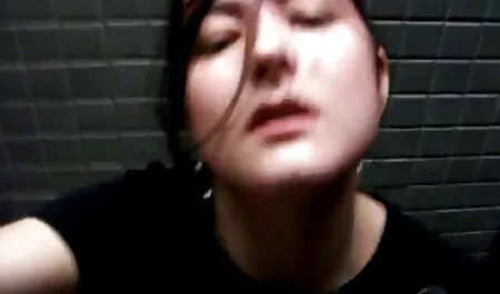 Versaute Fuckdoll kostenlose omasexfilme Doris Ivy wird von einem perversen Kerl dominiert