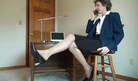 Zwei große harte Schwänze auf einmal für diese heiße oma sex video kostenlos blonde Milf, die Doggystyle liebt
