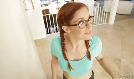 Nerd Teen gibt einem BBc einen Handjob geile alte omas kostenlos zum Erinnern
