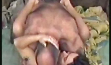 Herrin sexvideos mit omas holt ihrem Sklaven eine harte Liebe