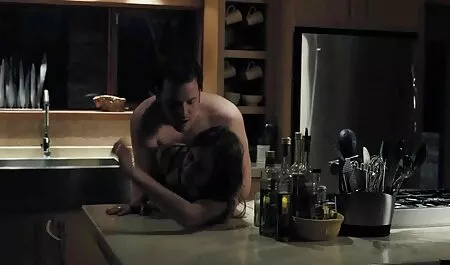 Deutsche Milf mit großen natürlichen Titten nimmt es schwer sex free oma in ihren Arsch