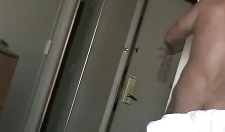 Asian Slut betrügt ihren Freund in einem Hotel kostenlose oma sexvideos