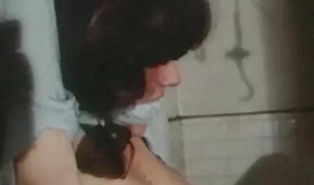 Asiatische Tochter von geile omas kostenlos Eltern gefesselt und cremig gemacht